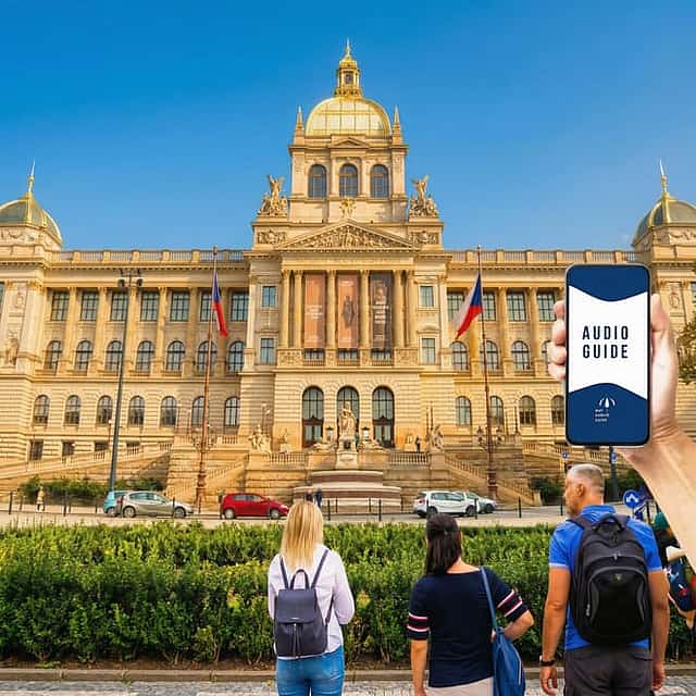 Prague : Billet pour le Musée national et visite guidée audio en ligne de la ville