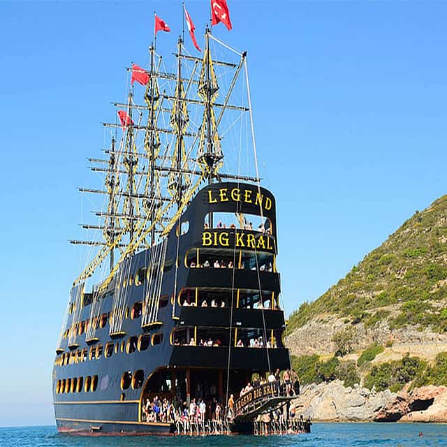 Alanya Pirate Yacht Tour: Legend Big Kral Experience