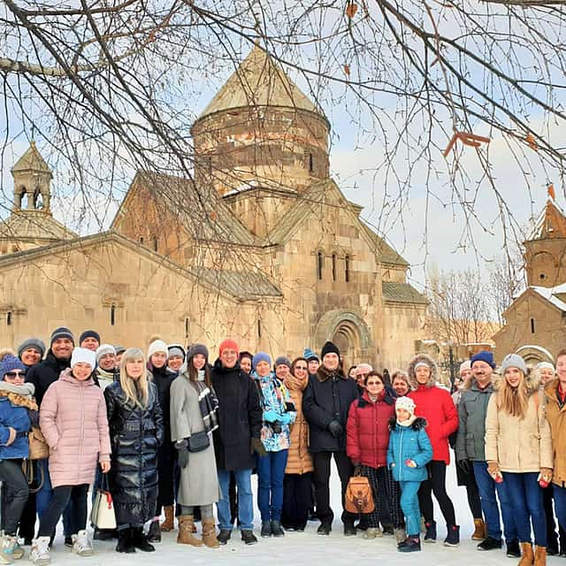 Канатная дорога в Цахкадзоре, озеро Севан и мастер-класс по приготовлению барбекю из севанской форели