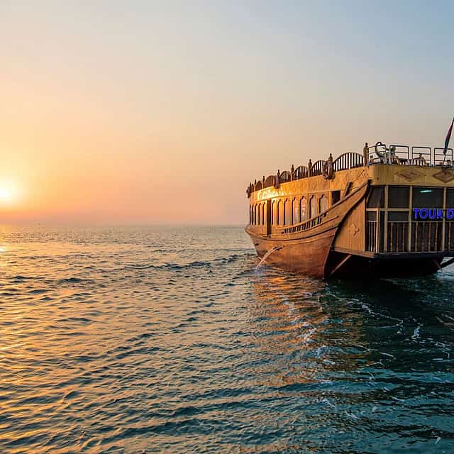 Private Dubai City Tour & Sunset Dinner Cruise with transfers