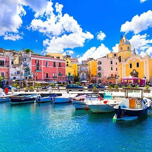 Full-Day Procida and Ischia Island Boat Tour from Naples