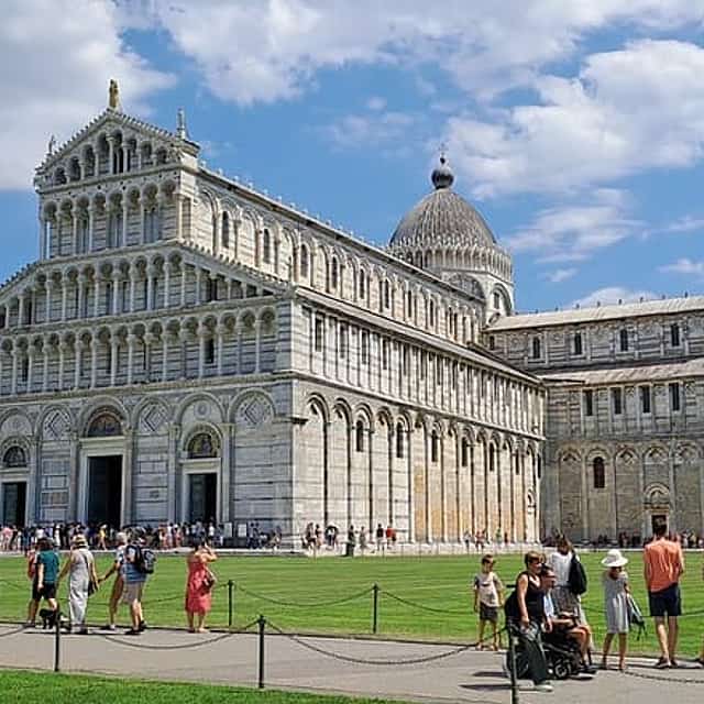 Pisa's Leaning Tower Climbing, Cathedral, Cemetery and Baptistery guided visit