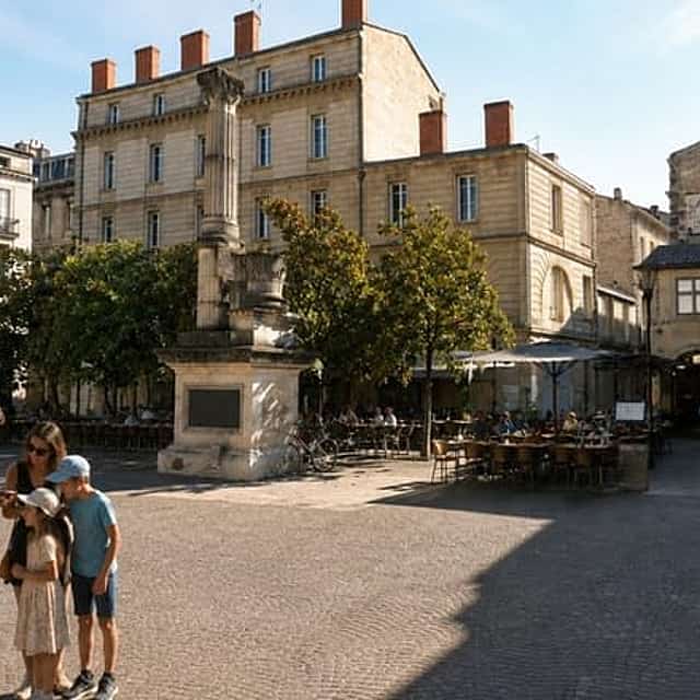 Bordeaux Schnitzeljagd & Highlights Selbstgeführte Wanderung