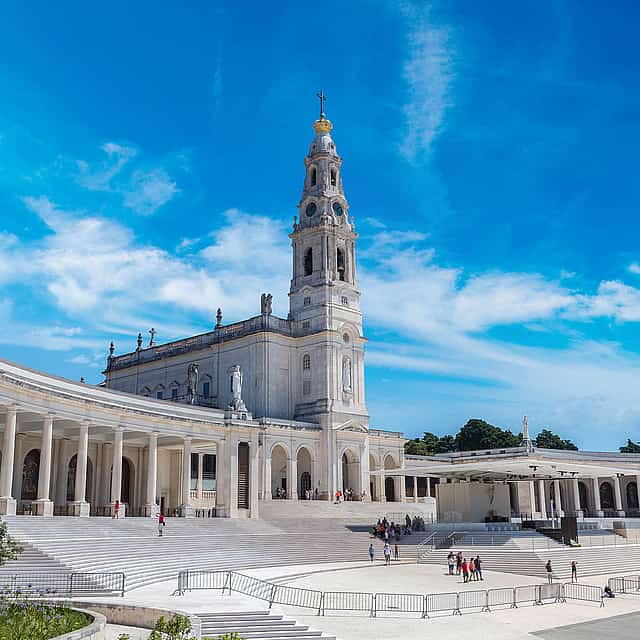De Lisboa a Fátima, Nazaré, Batalha e Óbidos

