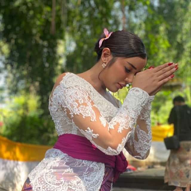 Taman Beji Griya Waterfall Purification Ceremony