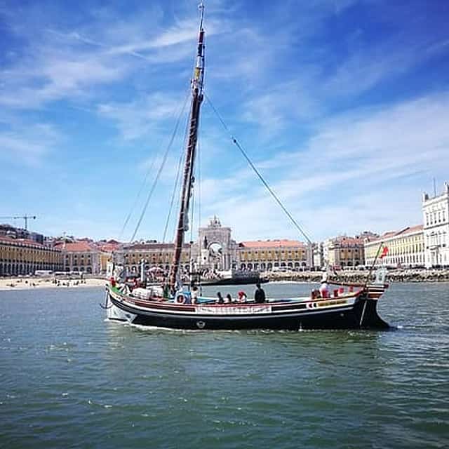 Lisbon Traditional Boats - Guided Sightseeing Cruise