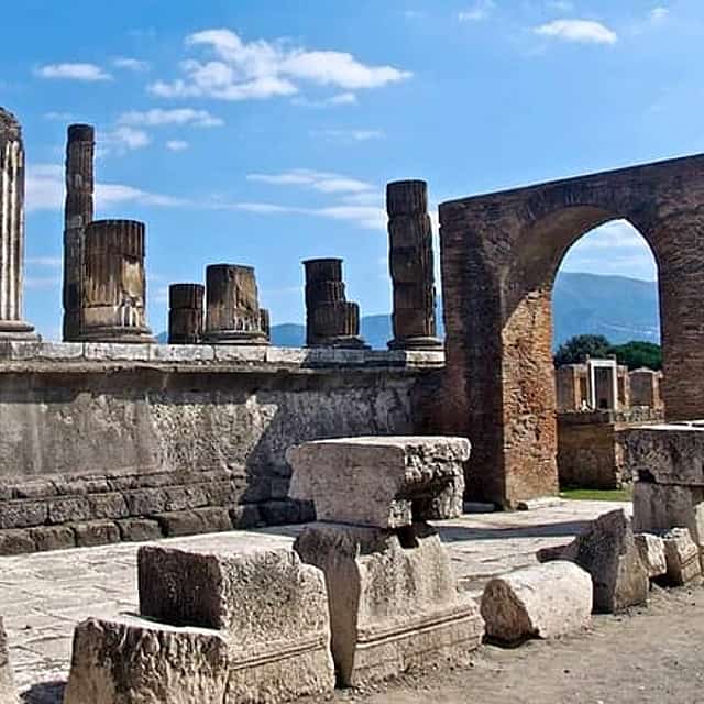 Day tour Naples Vesuvio Pompei