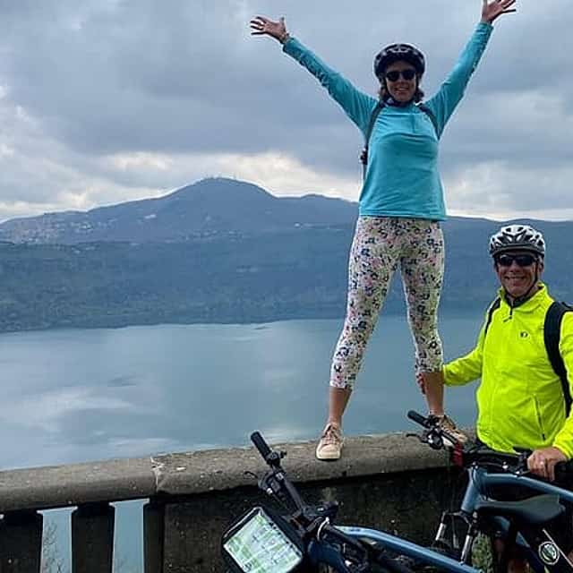 Rome: Castelli Romani Day Trip by Train and E-Bike