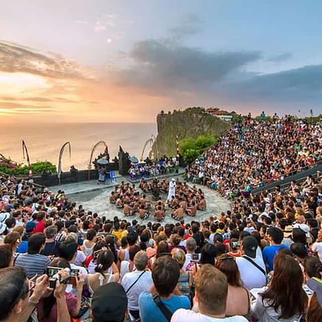 Private Tour Uluwatu Sunset Kecak Dance and Dinner at Jimbaran