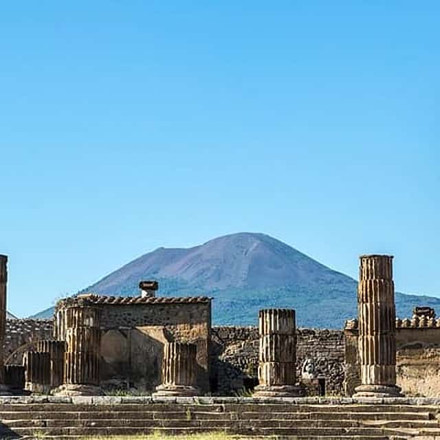 Naples Private Shore Excursion: the Amalfi coast and Pompeii with skip the line tickets