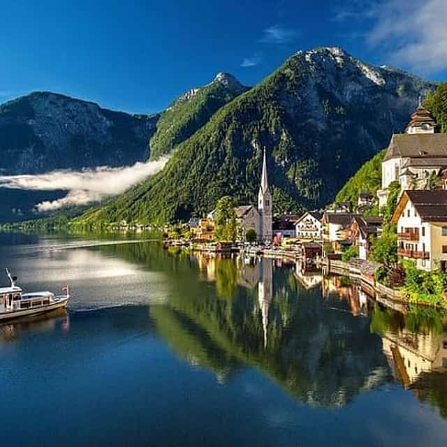 Private Transfer from Vienna to Munich with 2 hours for sightseeing