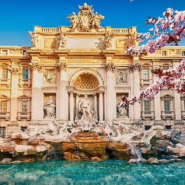 Private Transfer from Florence to Rome with 2h Sightseeing Stop