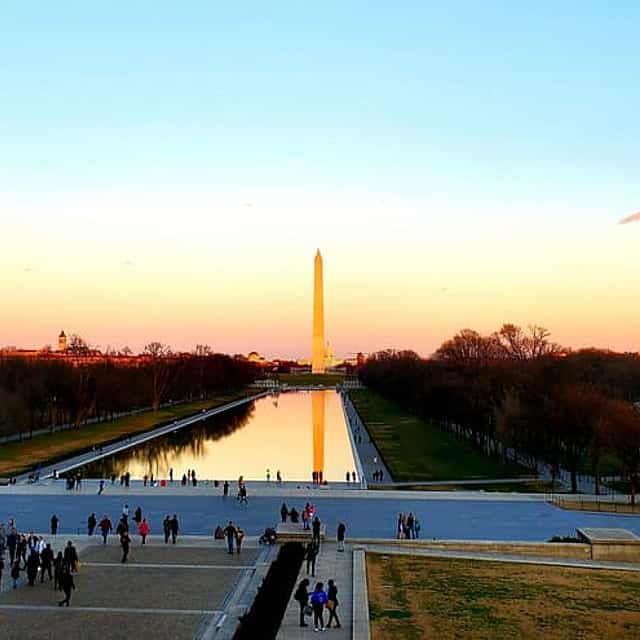 Al Caer el Sol Washington DC en Español
