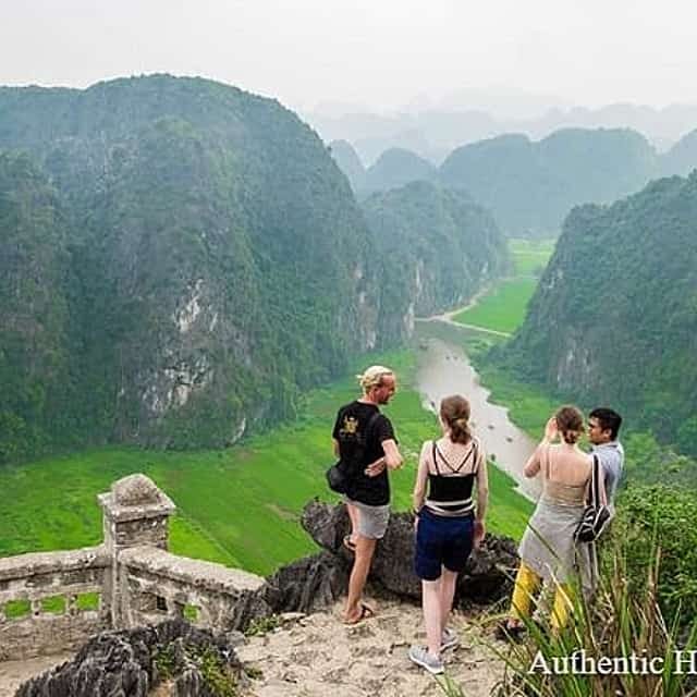 1 Day Luxury Tour in Bai Dinh, Trang An and Mua Cave From Hanoi