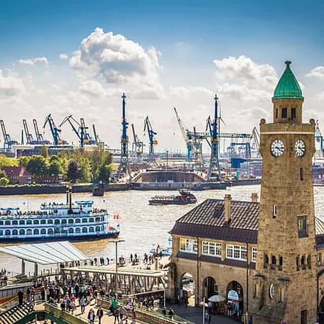 Private transfer from Amsterdam to Hamburg, 2h stop in Osnabruck