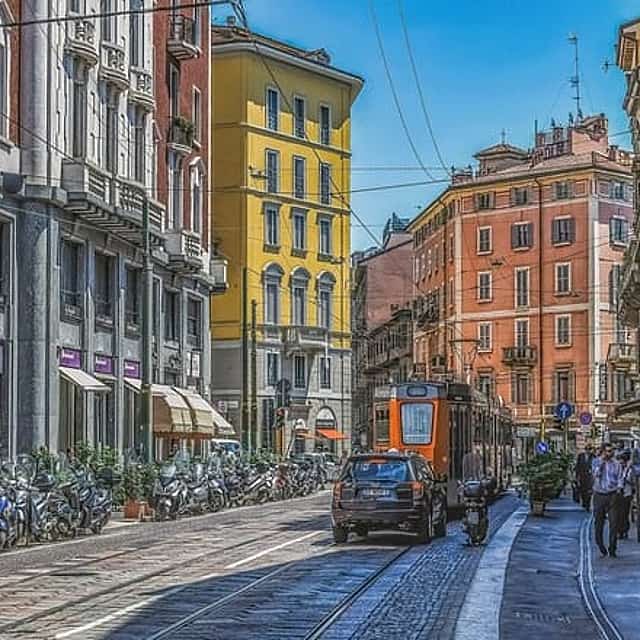 Privétransfer van Verona naar Milaan, 2 uur stop in Bergamo