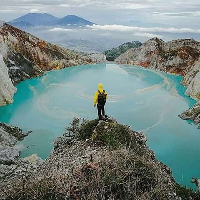 4-Day Ijen Blue Fire, Bromo, Borobudur, Yogyakarta from Bali
