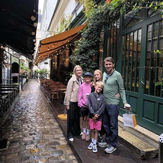 Private Food and Wine tour in Saint Germain with a Gastronomy Expert