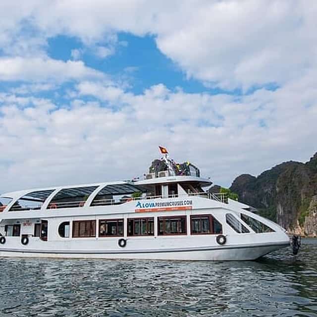 Alova Premium Cruise Halong Day Tour with Buffet Lunch and Cave