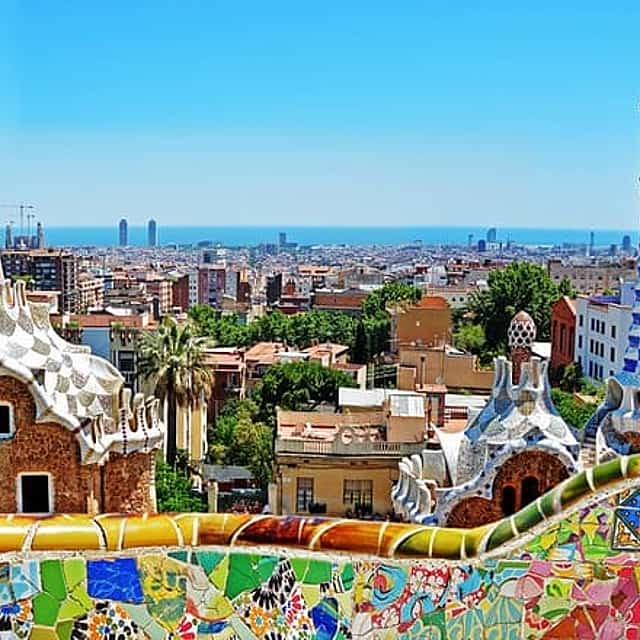 Barcelona VIP Private Tour: Sagrada Familia, Park Güell & Pedrera