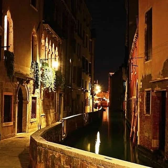 Venice by Night: Highlights & Hidden Gems Tour