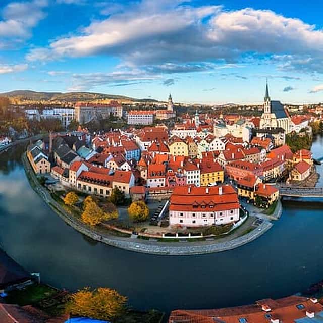 Prague to Cesky Krumlov Private 1-Way Car Transfer