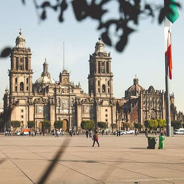 Guadalajara to Mexico City Private Transfer: Optional Sightseeing