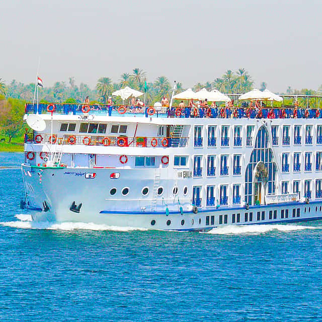 4-day Nile Cruise Trip from Aswan to Luxor with Abu Simbel and Optional Hot Air Balloon Ride