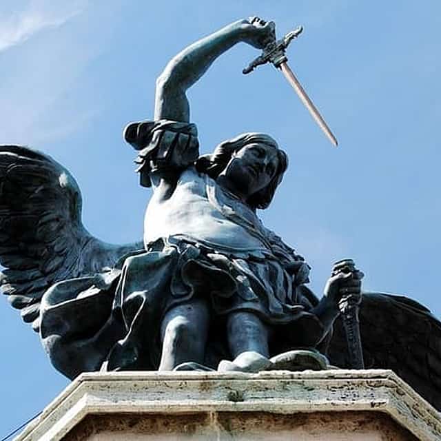 Castel Sant'Angelo and Baroque walking tour