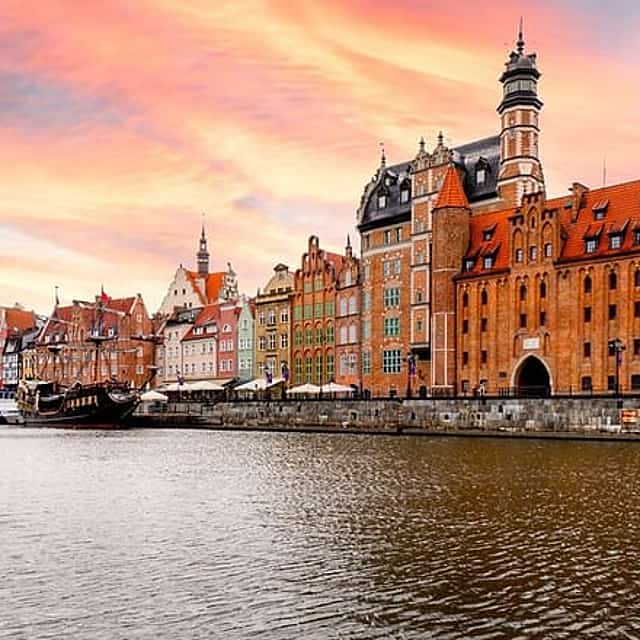 Gdansk Scavenger Hunt & Highlights Self-Guided Walking Tour
