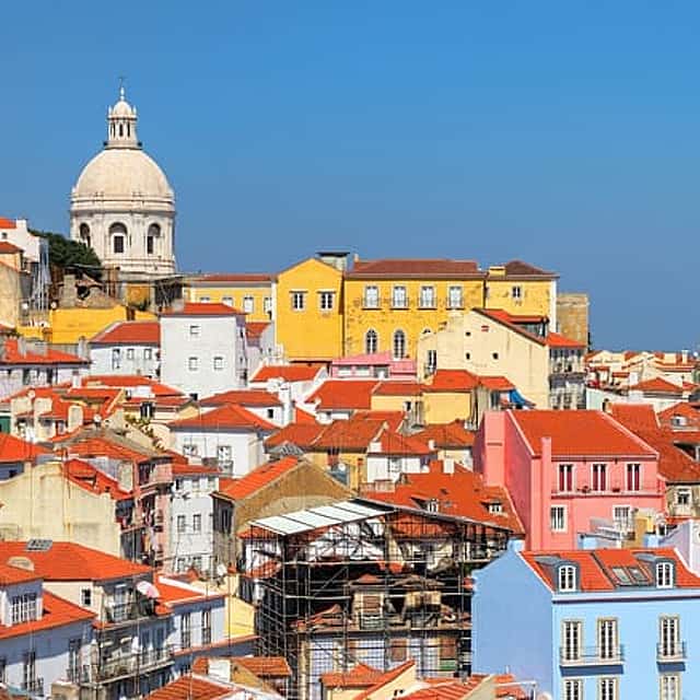 Portugal Essentials Tour, French-speaking guide