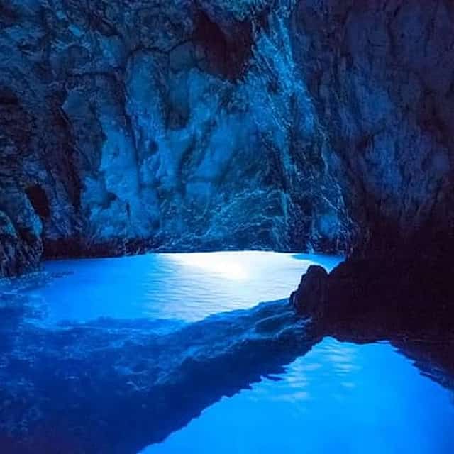 Group Half - Day Tour: Elaphiti islands and Blue cave snorkeling