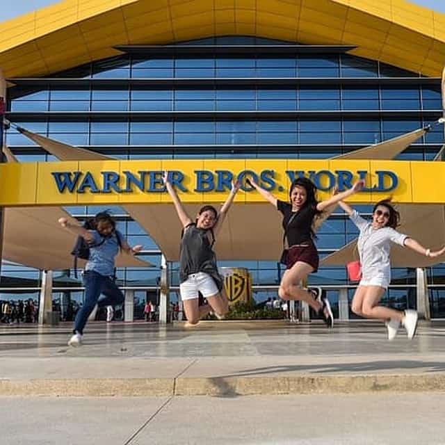 Abu Dhabi City Tour with Warner Bros World ticket from Dubai