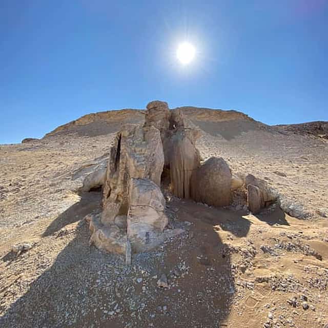 Private Full-day White and Black Desert Tour From Cairo/Giza