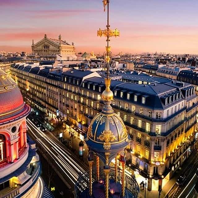 Full-Day Private Van Tour in Paris