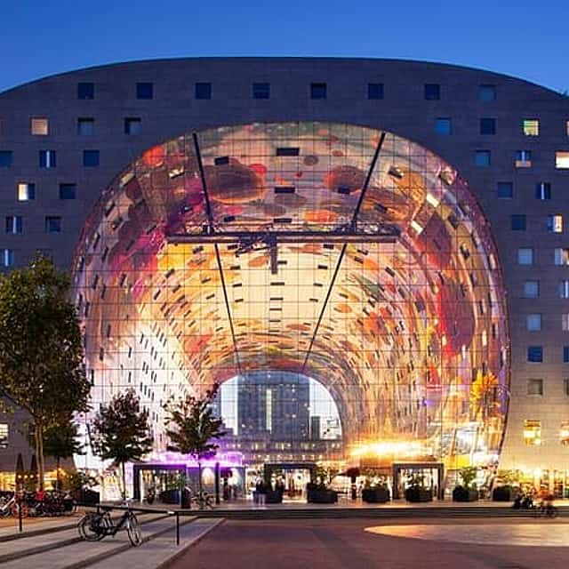 Amsterdam to Rotterdam Private Sightseeing Transfer via Delft