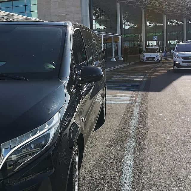 Privétransfer van / naar Fiumicino Airport of Ciampino Airport.
