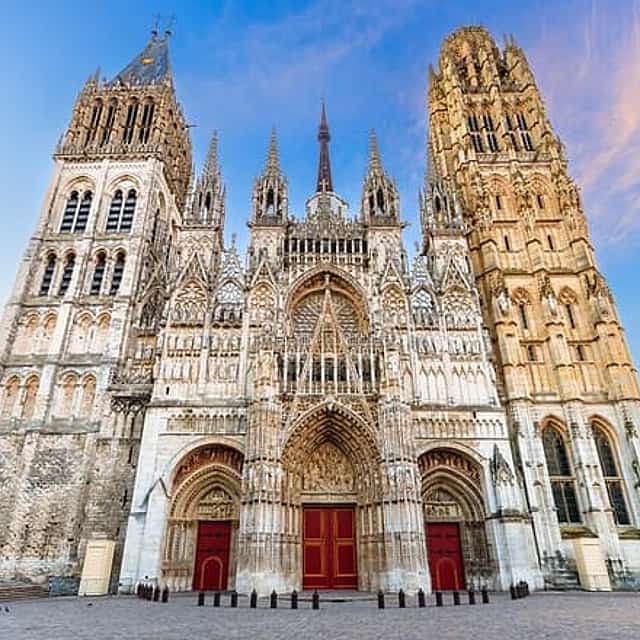Privétransfer van Brussel naar Le Havre, met 2 uur stop in Rouen.