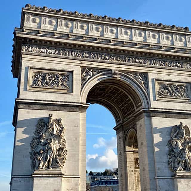 Paris City Tour, Montmartre, Latin Quater, St.Chapel Small Group.