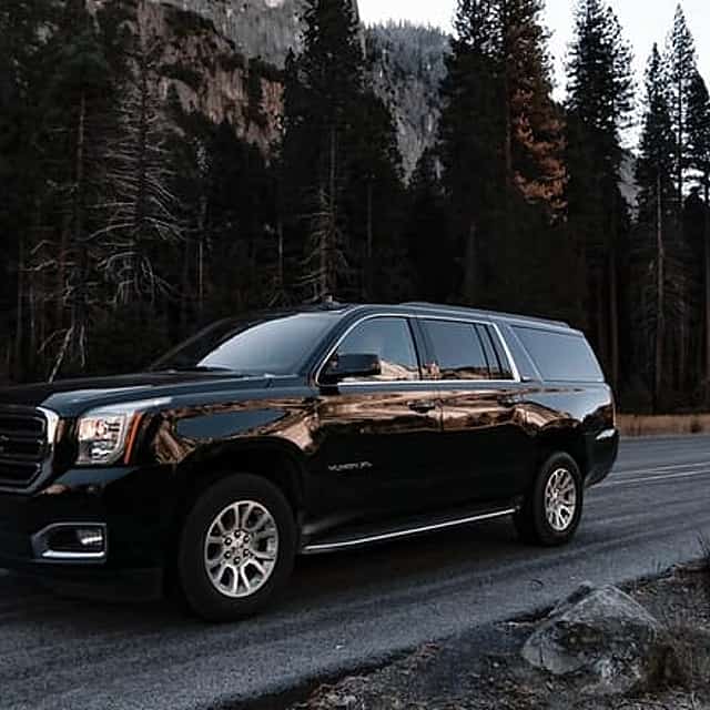 Private 4hour Paris Tour & Lunch Cruise with CDG Airport Pick Up