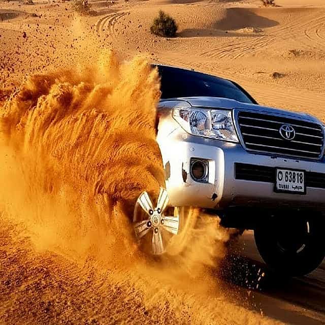 "แชร์ Desert Safari พร้อมอาหารค่ำ BBQ แบบปกติ"