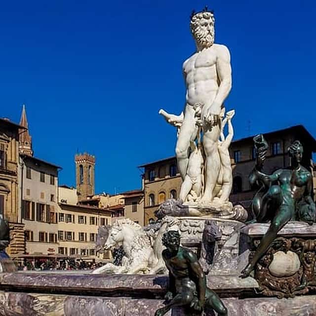 Florence in one day with a local Guide: David-City walk-Uffizi gallery