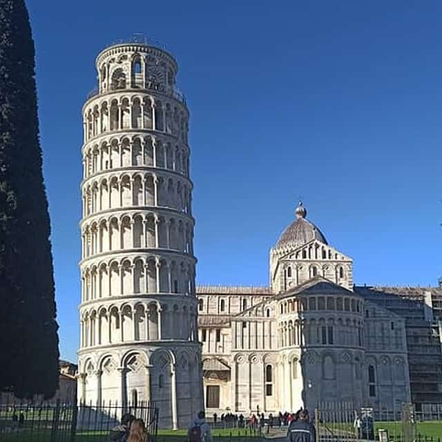PRIVATE EXCURSION: Pisa and Lucca – Lunch & Wine Tastings