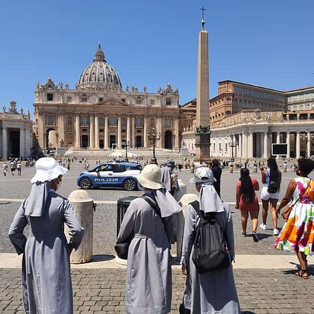 Skip-the-line Vatican and Sistine Chapel Private Tour including St.Peter's