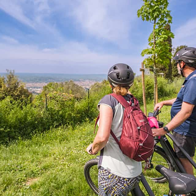 Fiesole E-Bike Adventure: Self-Guided Tour with Audio Guide and Panoramic Views from Florence