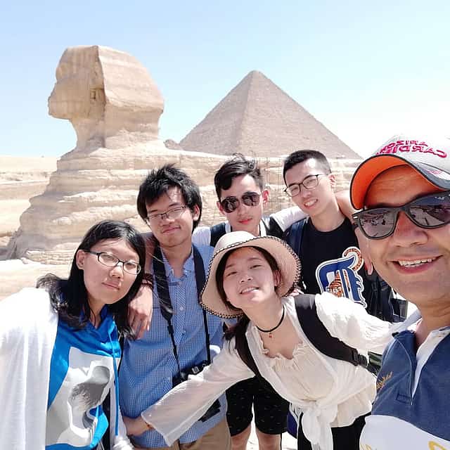 Navigate Giza Pyramids and the Great Sphinx