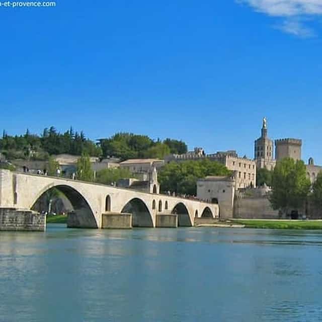 Private Full day Shore Excursions Avignon and Marseille city Tour
