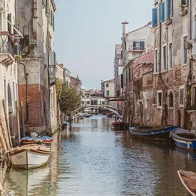 Discover Cannaregio district and the jewish ghetto