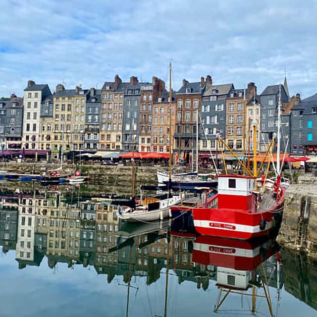 Private Normandy Rouen, Honfleur, Etretat Day trip from Paris.