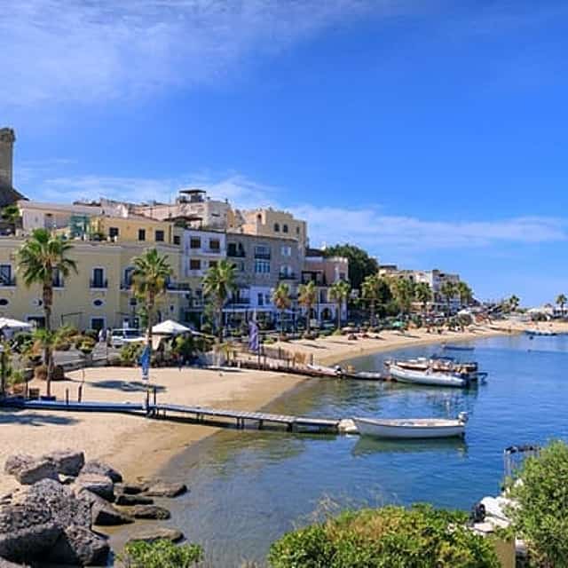 From Naples: Hydrofoil+Transfer+Lunch in the picturesque Forio